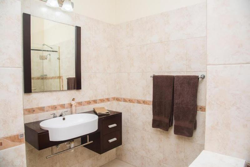 Apartamento Maribella@Crystal Cove Ocho Rios Stanmore Grove Exterior foto